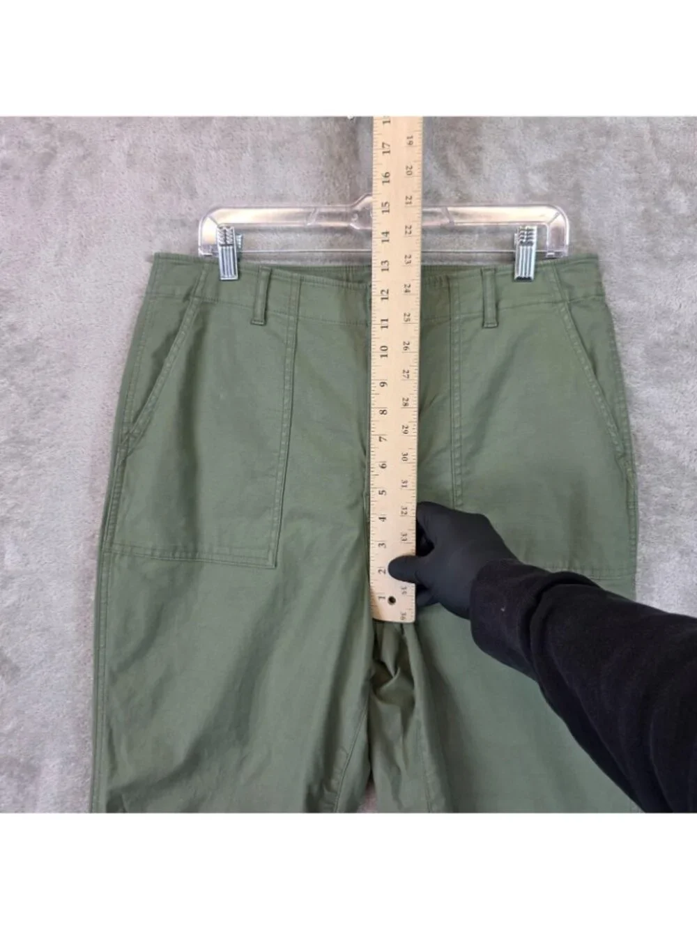 Uniqlo Chino Pants Womens 12 Green Twill Tapered Ankle Pockets Stretch Casual